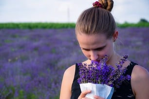 essential-oils-lavender-aromatherapy